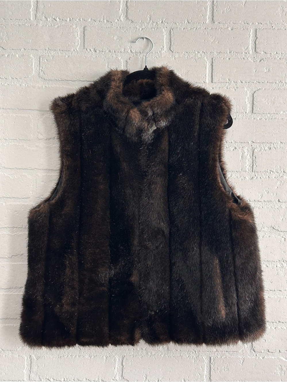 REVERSIBLE dressbarn faux fur dark brown vest